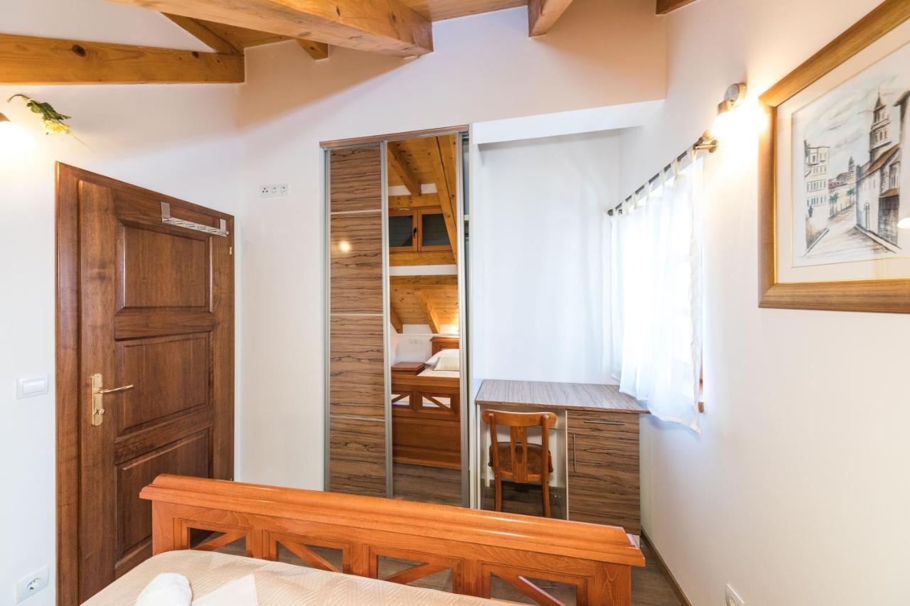 Guesthouse Perla Varoš II Split Extérieur photo