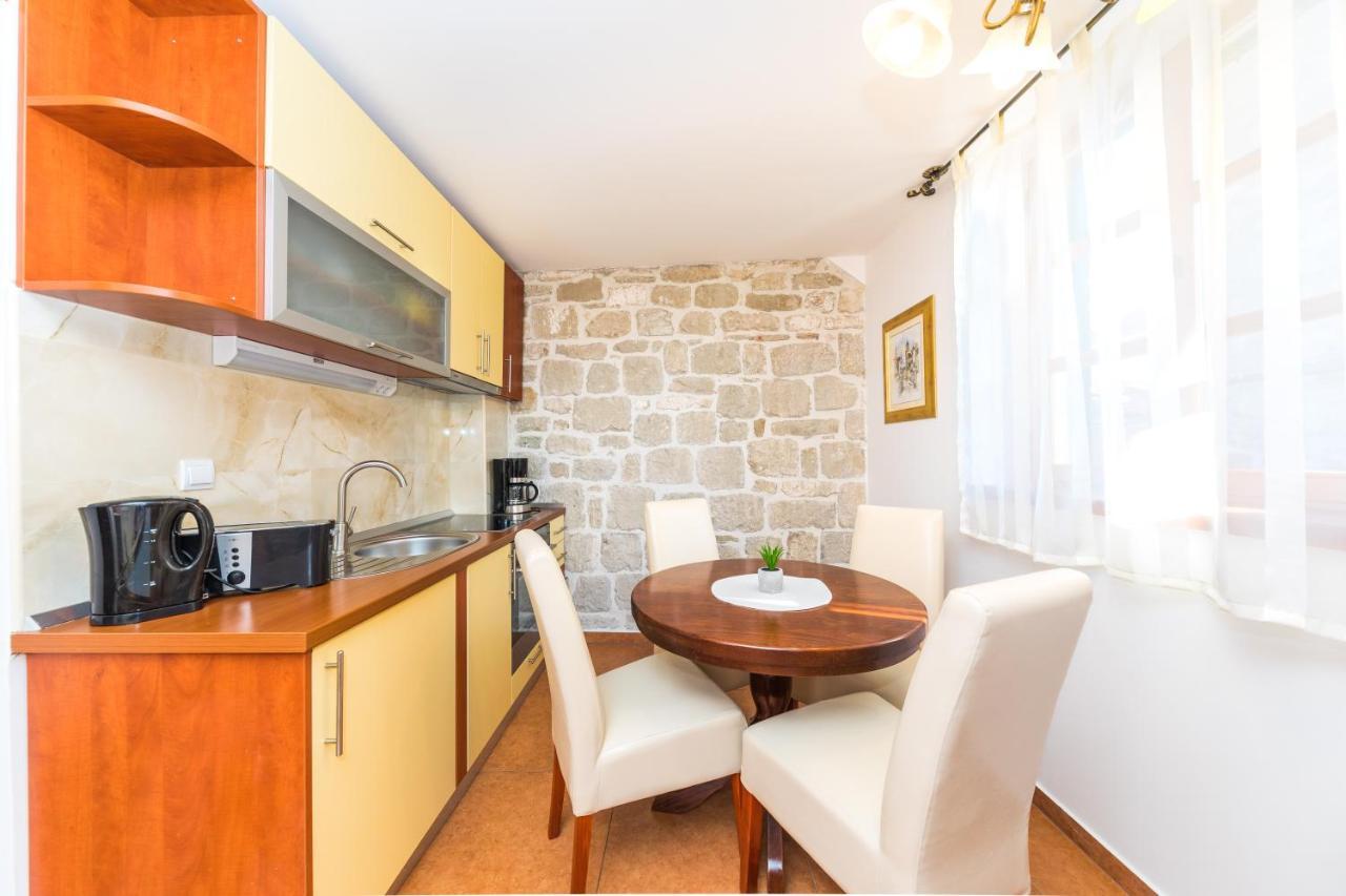 Guesthouse Perla Varoš II Split Extérieur photo