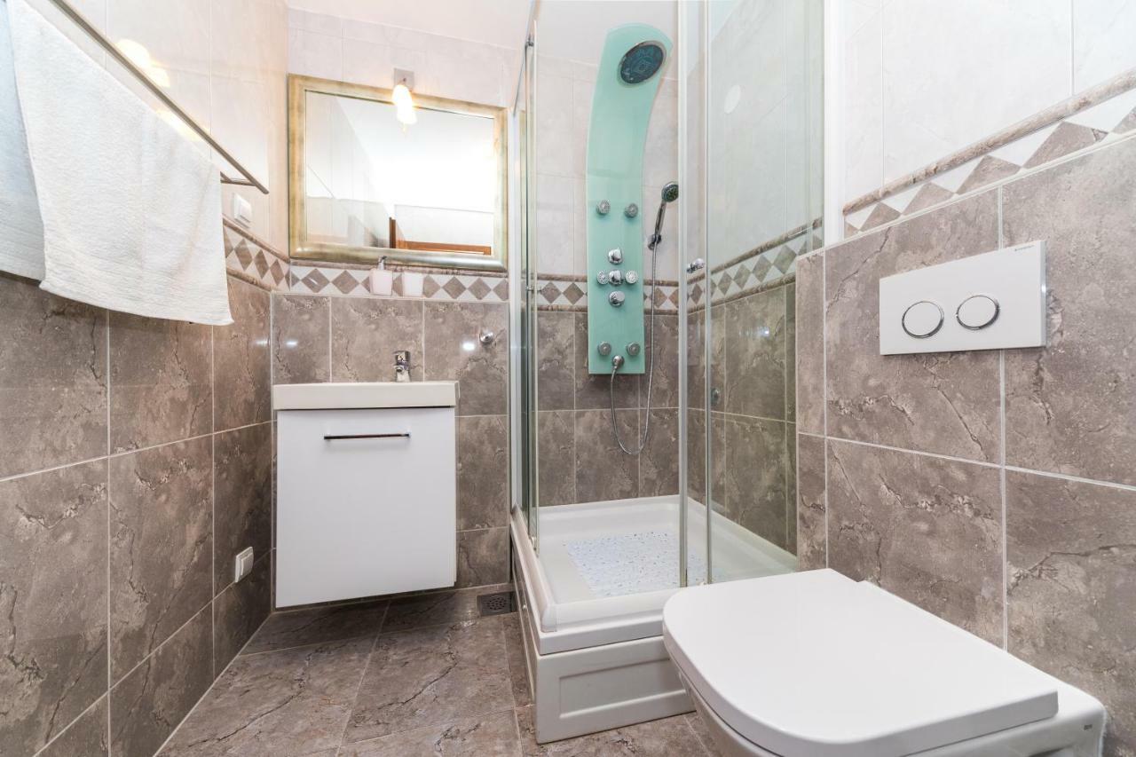 Guesthouse Perla Varoš II Split Extérieur photo