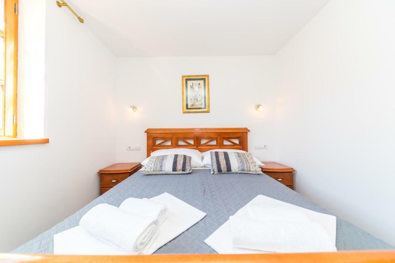Guesthouse Perla Varoš II Split Extérieur photo